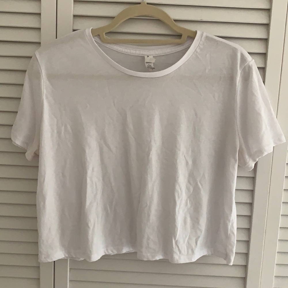 White t-shirt